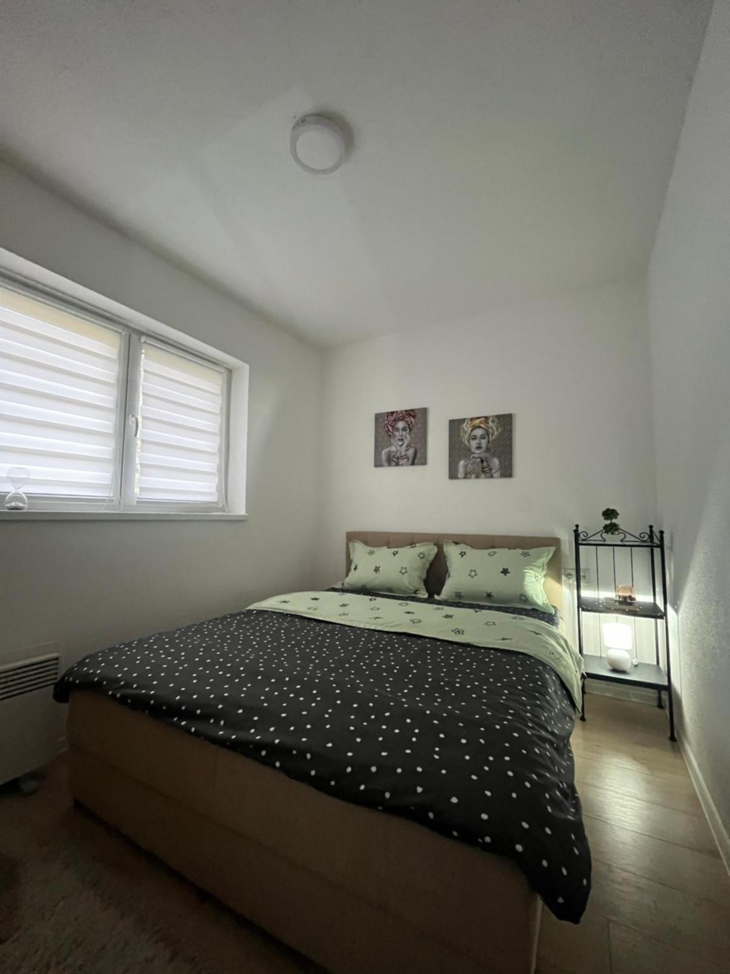 Stan Na Dan Flora Nevesinje Apartment ภายนอก รูปภาพ